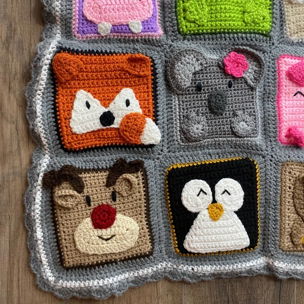 Handmade Crochet Animal Face Baby Blanket Grey Scalloped Border Multi 22in Wide